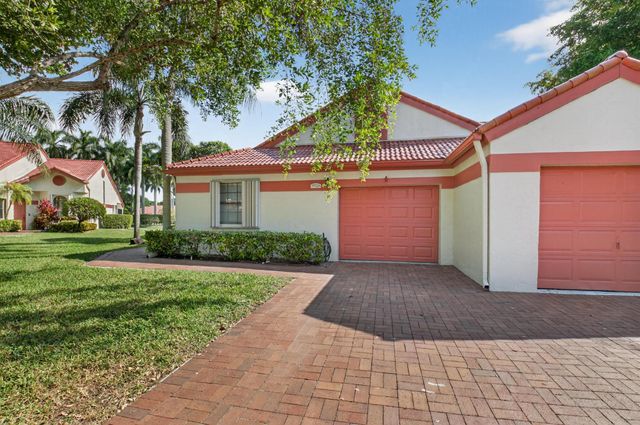 7972 Lexington Club Boulevard A, Delray Beach, FL 33446