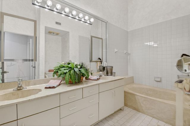 7972 Lexington Club Boulevard A, Delray Beach, FL 33446