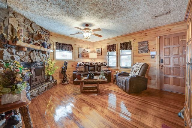 256 Bootlegger Road, Morganton, GA 30560