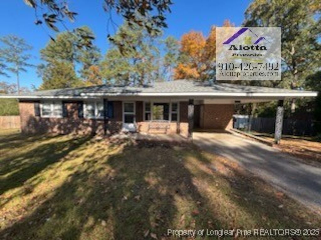271 Brewster Drive, Fayetteville, NC 28303