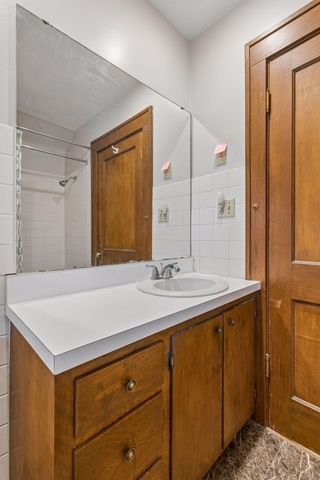 916 34th Street W, Minneapolis, MN 55408