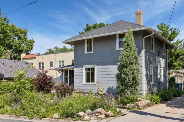 916 34th Street W, Minneapolis, MN 55408