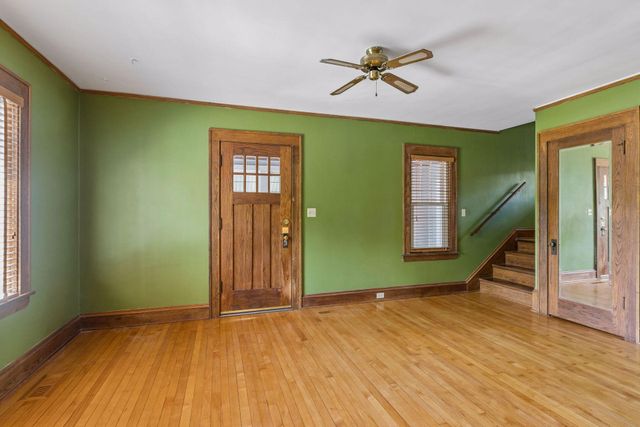 916 34th Street W, Minneapolis, MN 55408