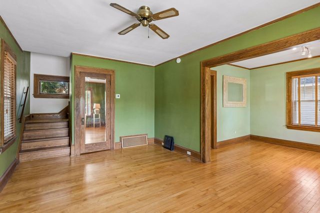 916 34th Street W, Minneapolis, MN 55408
