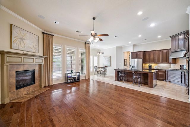 163 Oarwood Place, Spring, TX 77389
