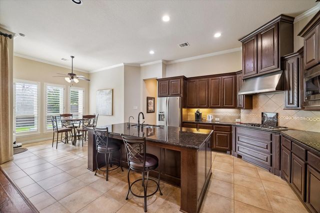 163 Oarwood Place, Spring, TX 77389