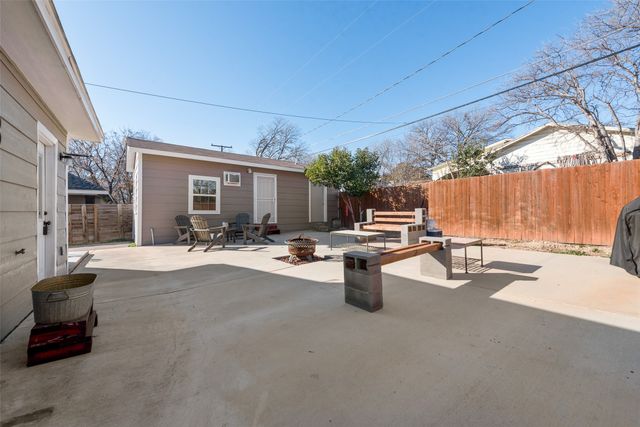 5508 Diaz Avenue, Fort Worth, TX 76107