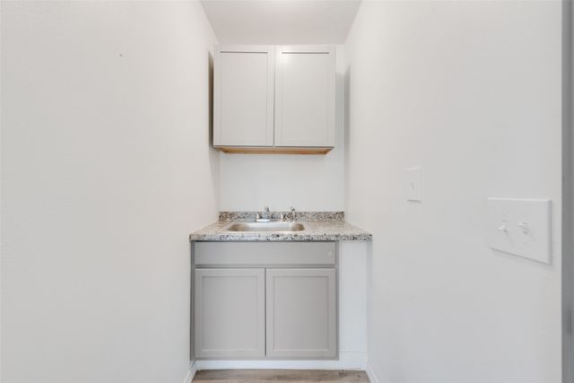 5508 Diaz Avenue, Fort Worth, TX 76107