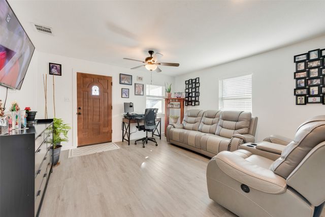 5508 Diaz Avenue, Fort Worth, TX 76107