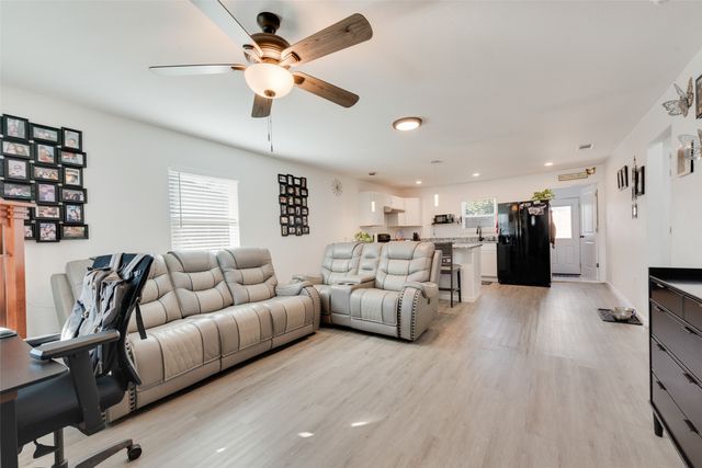 5508 Diaz Avenue, Fort Worth, TX 76107
