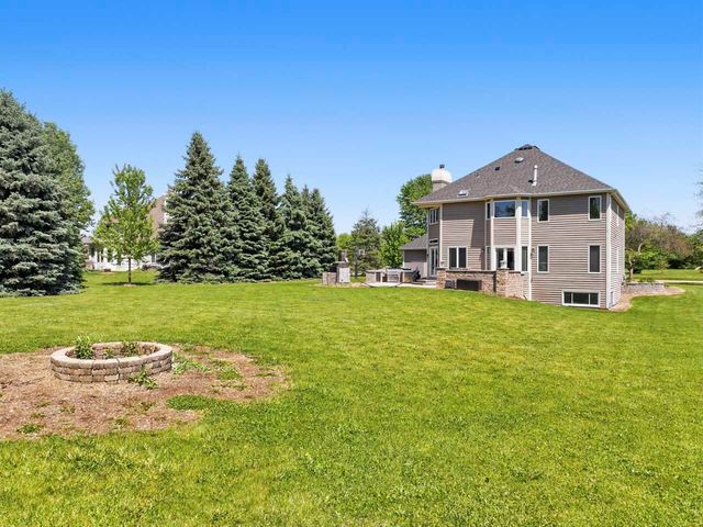 6N274 W Ridgewood Lane, St. Charles, IL 60175