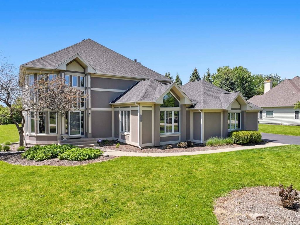 6N274 W Ridgewood Lane, St. Charles, IL 60175