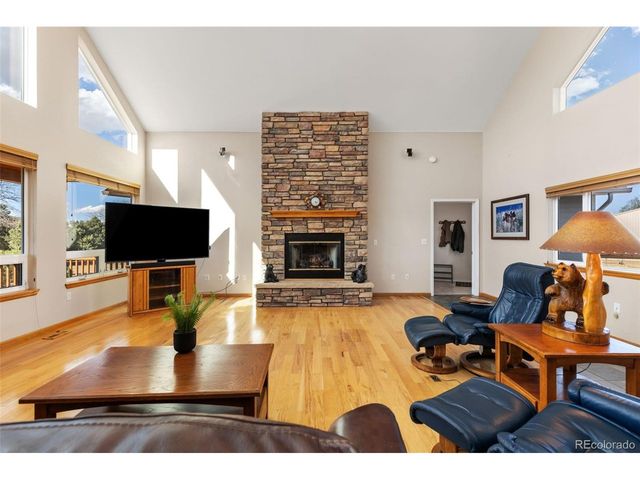 1613 Horseshoe Cir, Longmont, CO 80504