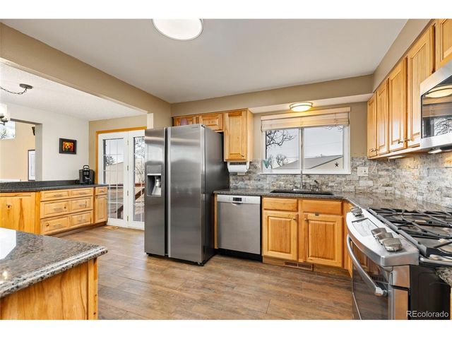 1613 Horseshoe Cir, Longmont, CO 80504