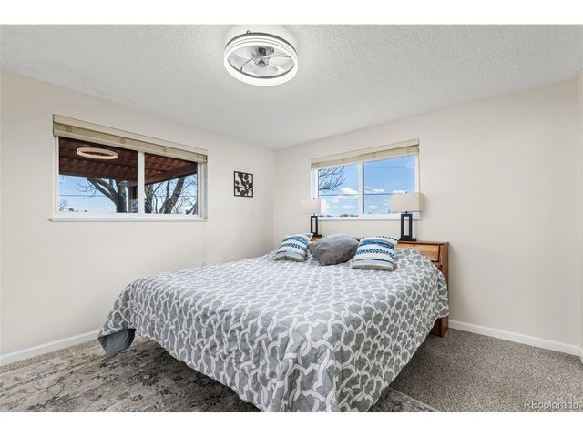 1613 Horseshoe Cir, Longmont, CO 80504