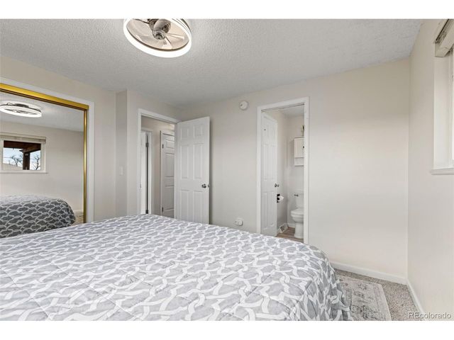 1613 Horseshoe Cir, Longmont, CO 80504