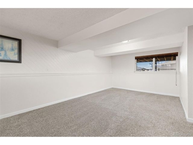 1613 Horseshoe Cir, Longmont, CO 80504