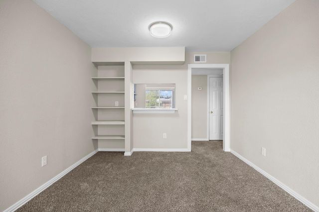 9616 Long Point Road 54, Houston, TX 77055