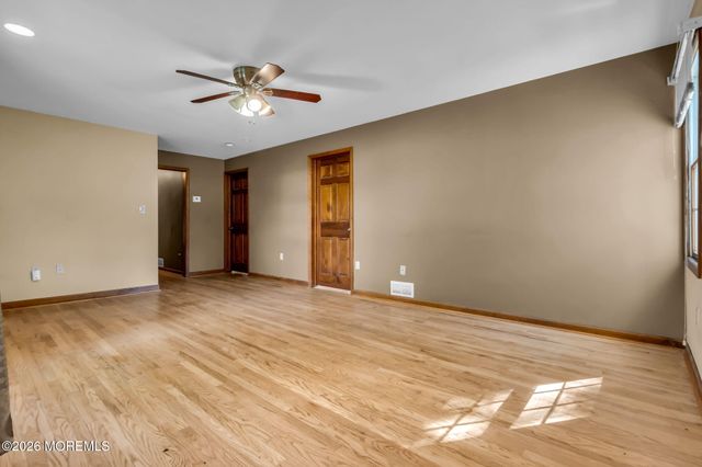 200 Casino Drive, Farmingdale, NJ 07727