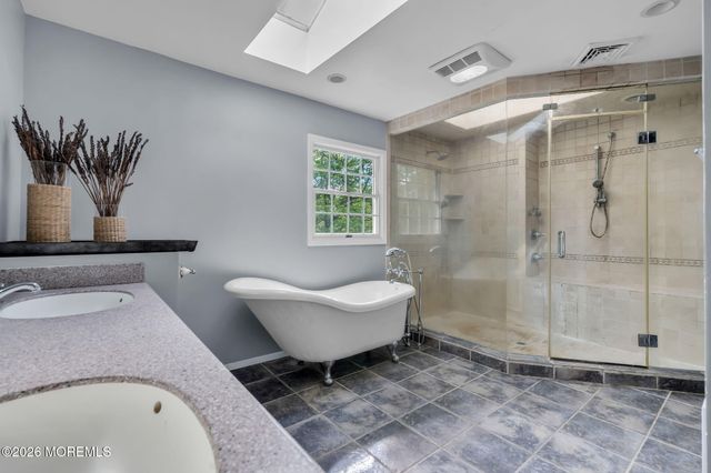 200 Casino Drive, Farmingdale, NJ 07727