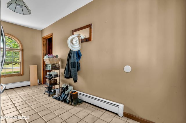 200 Casino Drive, Farmingdale, NJ 07727