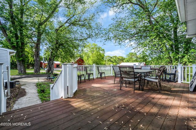 200 Casino Drive, Farmingdale, NJ 07727