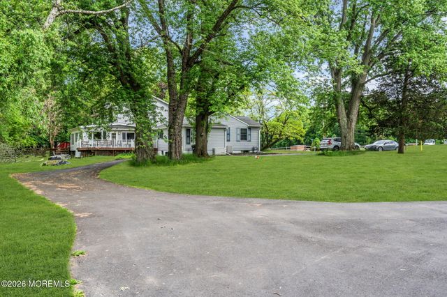 200 Casino Drive, Farmingdale, NJ 07727