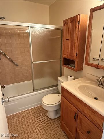 8078 Puritan Drive 58-D, Mentor, OH 44060