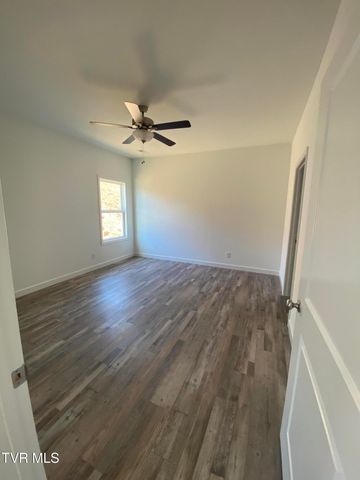 768 Gardenia Drive, Johnson City, TN 37615