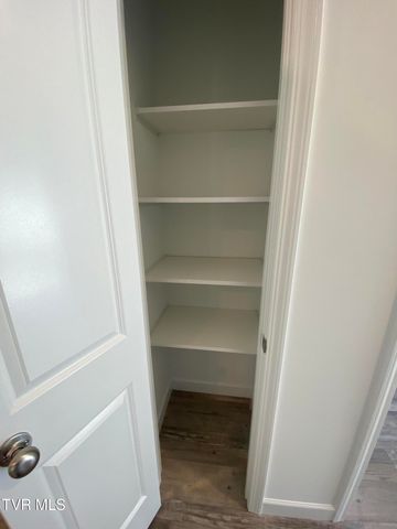 768 Gardenia Drive, Johnson City, TN 37615