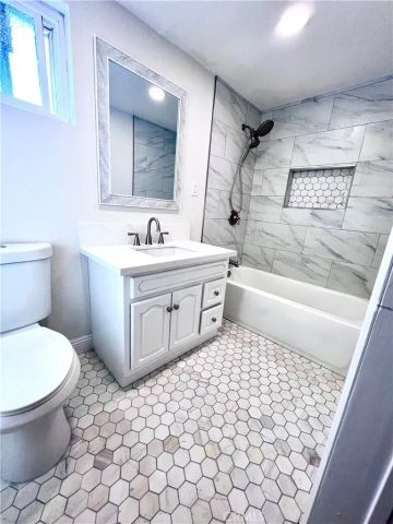 1026 W Pine, Santa Ana, CA 92703