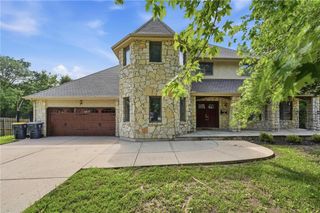 604 NW 64th Street, Kansas City, MO 64118