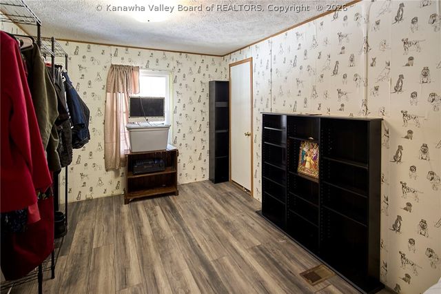 571 Robinson Hollow Road, Elkview, WV 25071