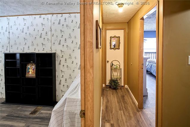 571 Robinson Hollow Road, Elkview, WV 25071