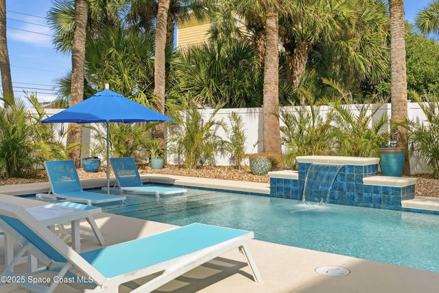 320 Harding Avenue, Cocoa Beach, FL 32931