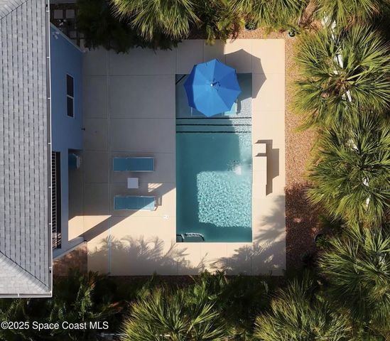 320 Harding Avenue, Cocoa Beach, FL 32931