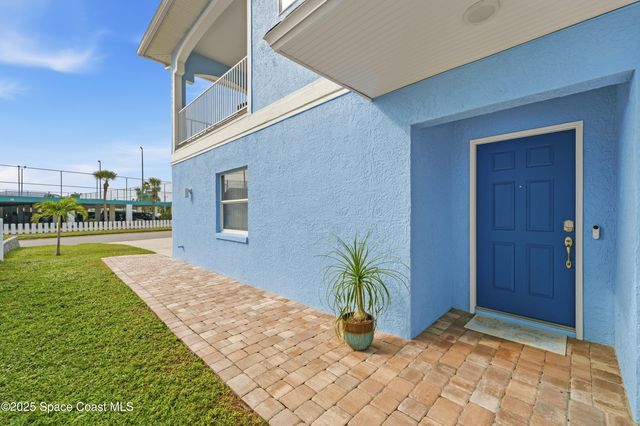 320 Harding Avenue, Cocoa Beach, FL 32931