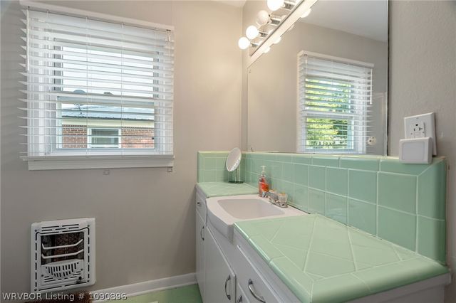 3708 S Carthage Street, Fort Smith, AR 72903