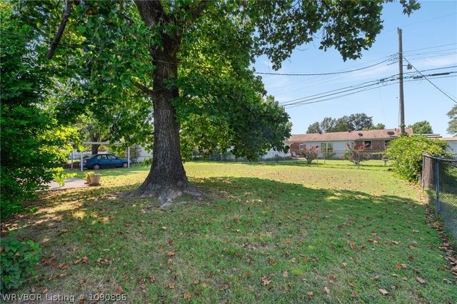 3708 S Carthage Street, Fort Smith, AR 72903