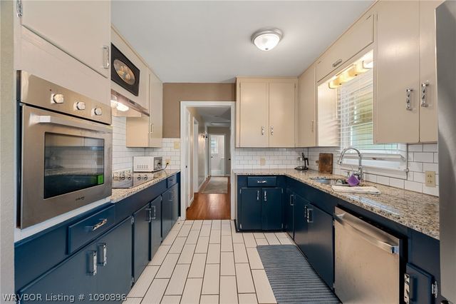 3708 S Carthage Street, Fort Smith, AR 72903