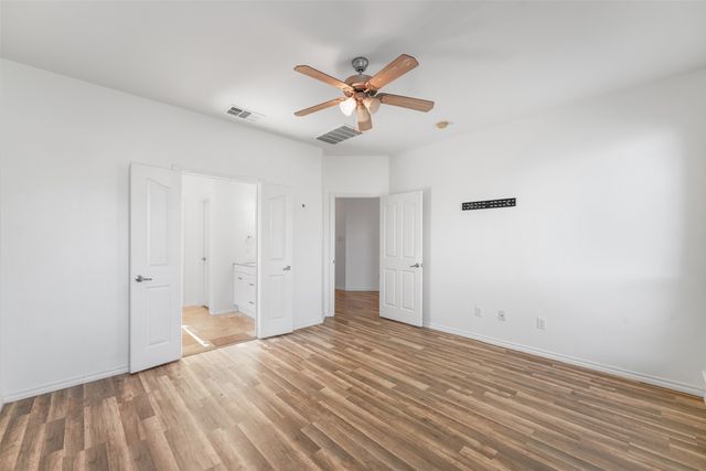 556 Caravan Drive, Fort Worth, TX 76131