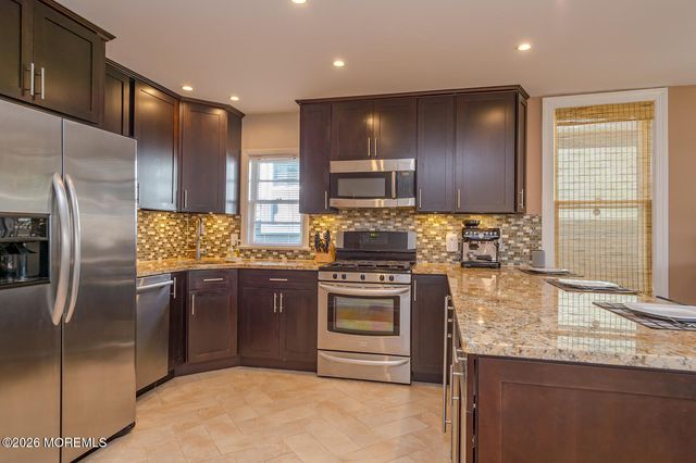 36 Ideal Avenue, Middletown, NJ 07748