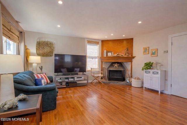 36 Ideal Avenue, Middletown, NJ 07748