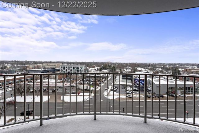 411 S Old Woodward Avenue 924, Birmingham, MI 48009