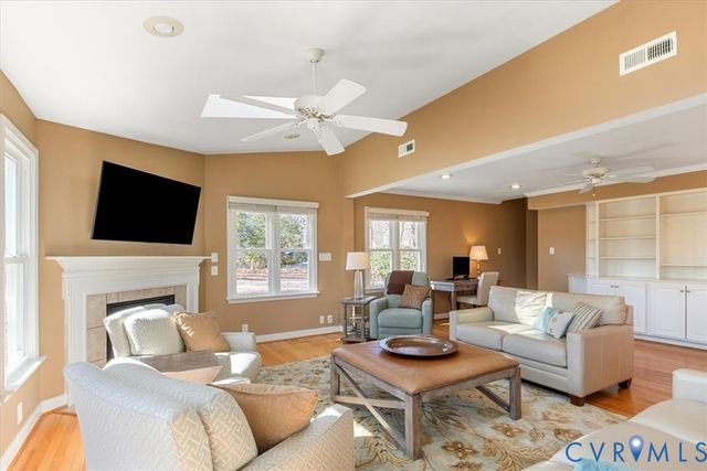 4515 Foxwood Rd, Chester, VA 23831