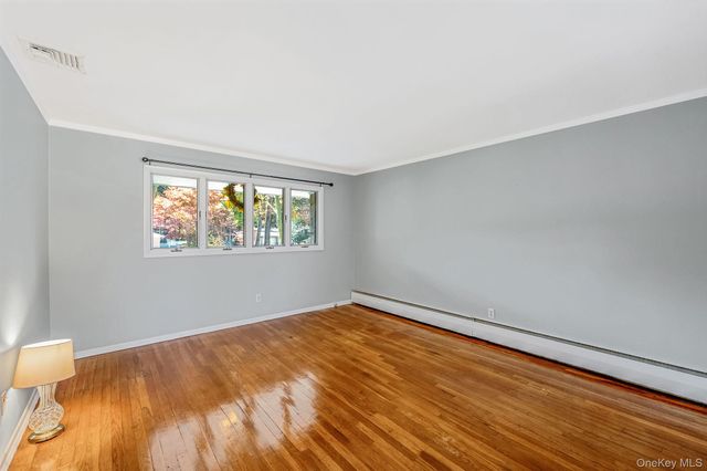 23 Princeton Drive, Dix Hills, NY 11746