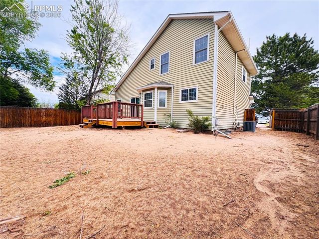 295 Pucket Circle, Colorado Springs, CO 80911