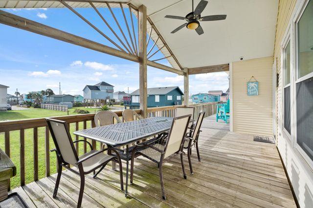 16507 Captain Kidd Road, Jamaica Beach, TX 77554