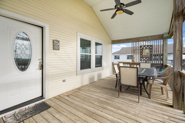 16507 Captain Kidd Road, Jamaica Beach, TX 77554