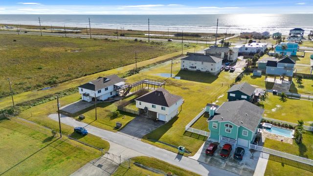 16507 Captain Kidd Road, Jamaica Beach, TX 77554